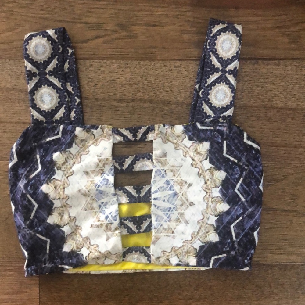 Rare Discontinued Wolven Reverie Crop Top Medium